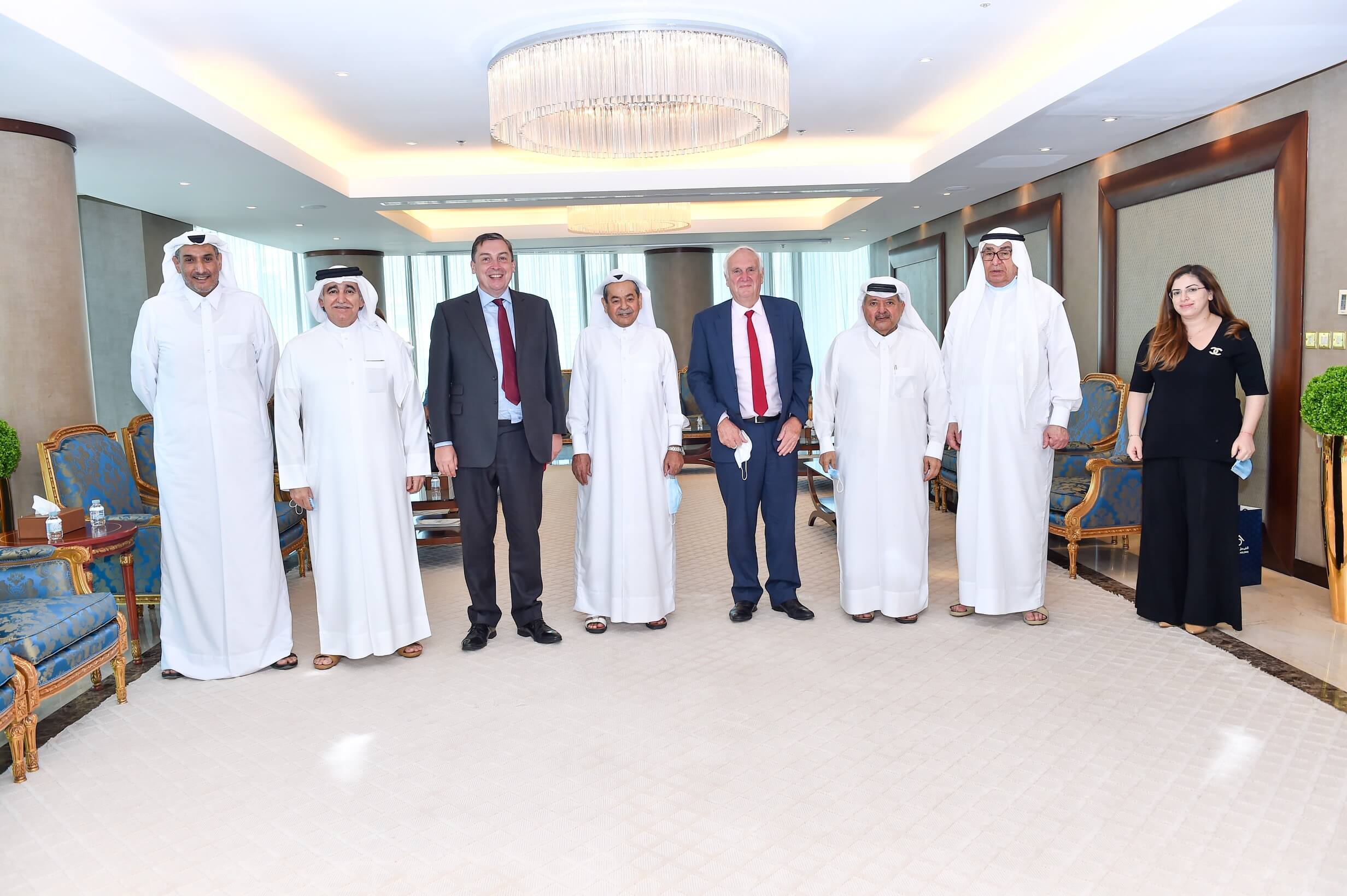 اجتماع رابطة رجال الاعمال القطريين مع سير اداورد ليستر، كبير المستشارين الاستراتيجيين لرئيس الوزراء البريطاني بوريس جونسون